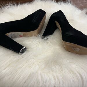 Michael Kors Black Suede Pointed-Toe Mid Heel Pumps